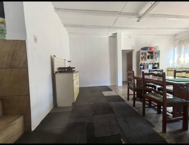 6 BEDROOM HOUSE FOR SALE IN ORLANDO WEST